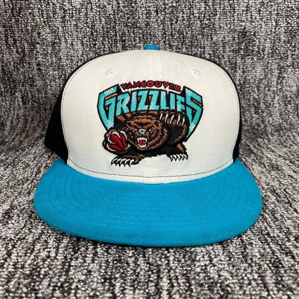 VTG New Era Vancouver Grizzlies Snapback Hat NBA Hardwood Classics Teal Cap